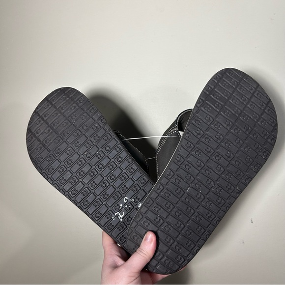 Men’s Sanuk Fault Line Charcoal Yoga Athleisure Sandal Flip Flips Size 10 - Picture 5 of 6